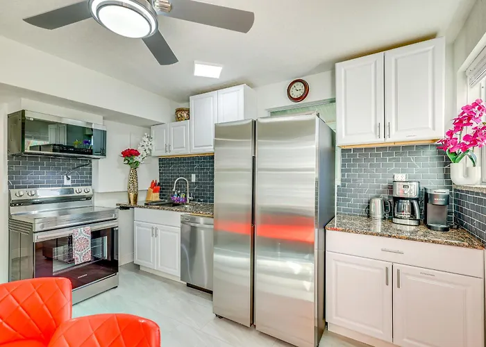 'driftwood Suite' - Walk To Clearwater Bch Ferienhaus