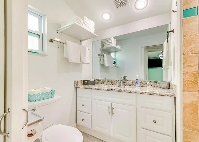 'driftwood Suite' - Walk To Clearwater Bch * Clearwater Beach