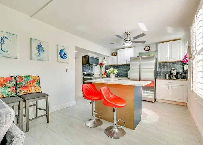 Ferienhaus 'driftwood Suite' - Walk To Clearwater Bch
