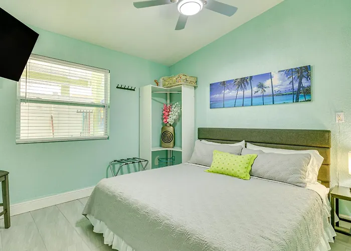 Ferienhaus 'driftwood Suite' - Walk To Clearwater Bch